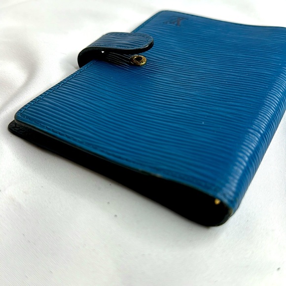 Louis Vuitton Ring Agenda Cover Epi Blue Leather PM - Picture 15 of 16